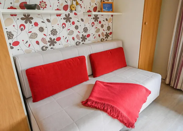 Zur Schoenen Aussicht - Fw 19 *